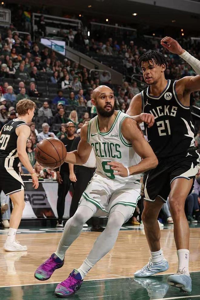 凯尔特人狂胜雄鹿32分 塔图姆砍23+11+9引领大胜