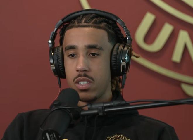 约罗：英超适应之路与15号球衣的象征意义