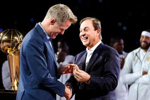 勇士高层将召开关键会议探讨科尔执教未来及建