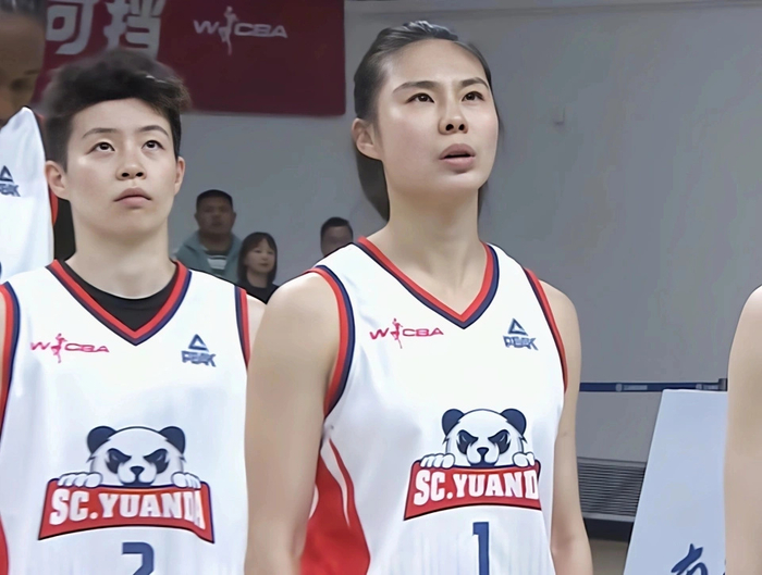 四川女篮客场迎战山西队 双外援缺阵仍拼尽全力