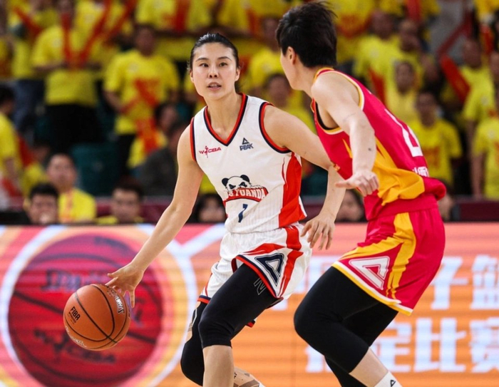 四川女篮客场迎战山西队 双外援缺阵仍拼尽全力