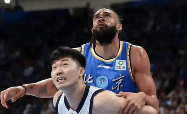 北京男篮力克广东男篮 曾凡博砍23分成关键先生